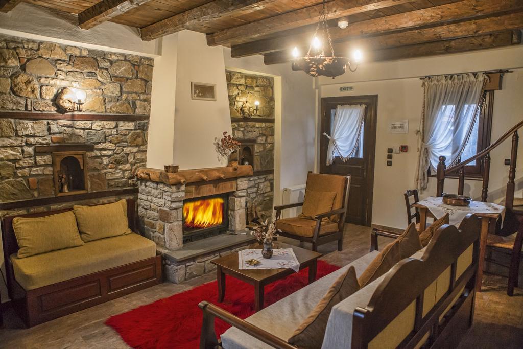 T'asprolithia Ferienhaus Kalývia Fylaktís